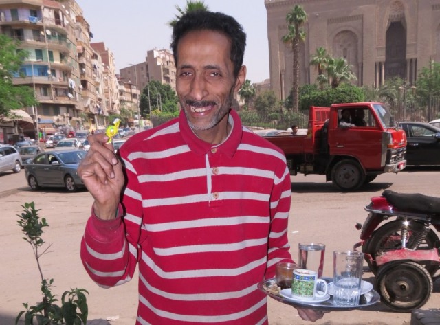 Zdj cia: Kair, Egipt, kelner, EGIPT Zdj cia: Kair, Egipt, kelner, EGIPT