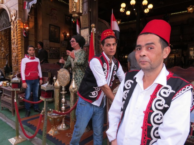 Zdj cia: Kair, Afryka, cafe lord kelnerzy, EGIPT Zdj cia: Kair, Afryka, cafe lord kelnerzy, EGIPT