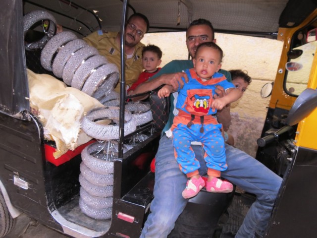 Zdj cia: Kair, Afryka, m umarłych dzieci, EGIPT Zdj cia: Kair, Afryka, m umarłych dzieci, EGIPT