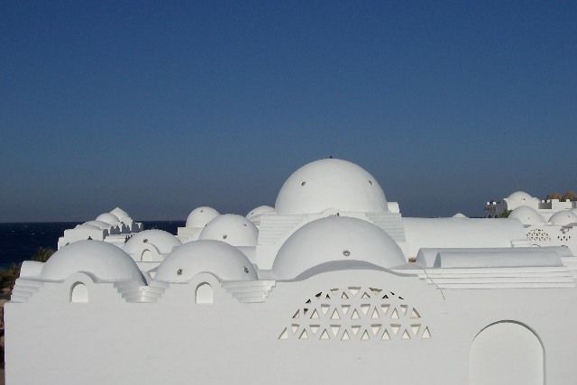Zdjęcia: Hurghada, wybrzeże M. Czerwonego, kopuły, EGIPT Zdjęcia: Hurghada, wybrzeże M. Czerwonego, kopuły, EGIPT