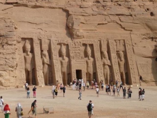 Zdjęcia: Abu Simbel, południowy Egipt, Świątynia Nefertari, EGIPT Zdjęcia: Abu Simbel, południowy Egipt, Świątynia Nefertari, EGIPT
