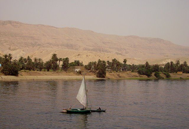 Zdjęcia: w drodze do Abu Simbel, rejs po Nilu, feluka na nilu, EGIPT Zdjęcia: w drodze do Abu Simbel, rejs po Nilu, feluka na nilu, EGIPT