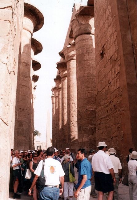 Zdjęcia: Karnak, Wielka sala hypostylowa. Turyści, turyści, turyści. , EGIPT Zdjęcia: Karnak, Wielka sala hypostylowa. Turyści, turyści, turyści. , EGIPT