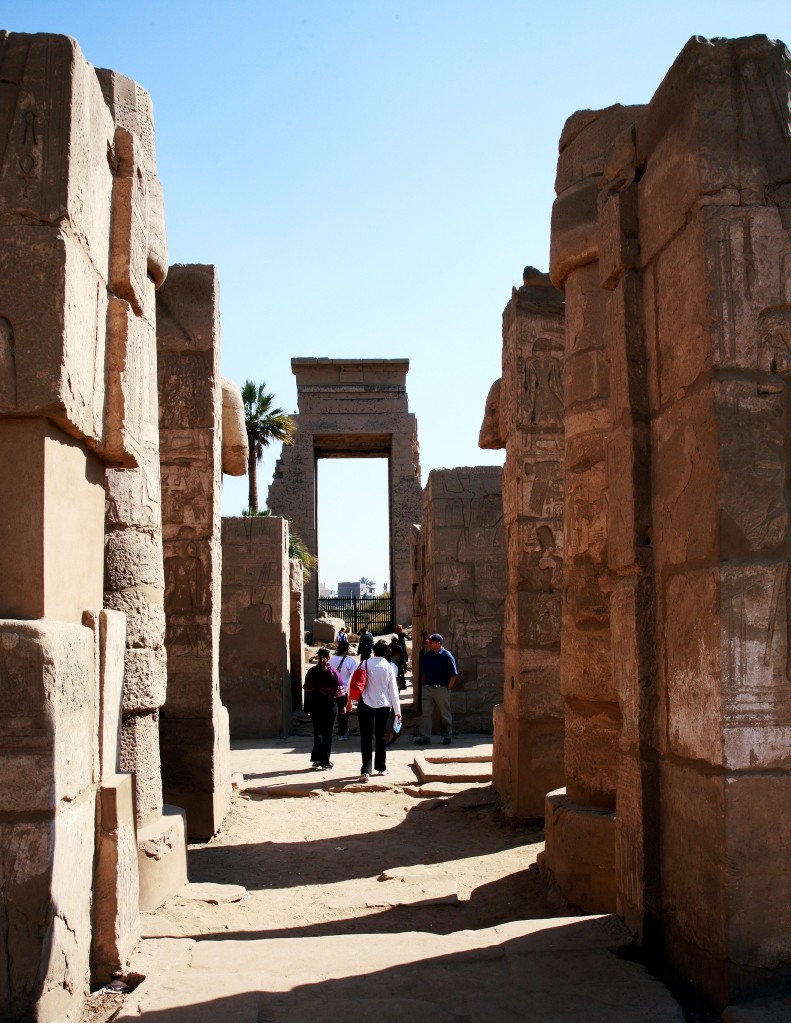 Zdjęcia: Karnak, świątynia Amona-Re, Górny Egipt, Spacer wśród ruin, EGIPT Zdjęcia: Karnak, świątynia Amona-Re, Górny Egipt, Spacer wśród ruin, EGIPT