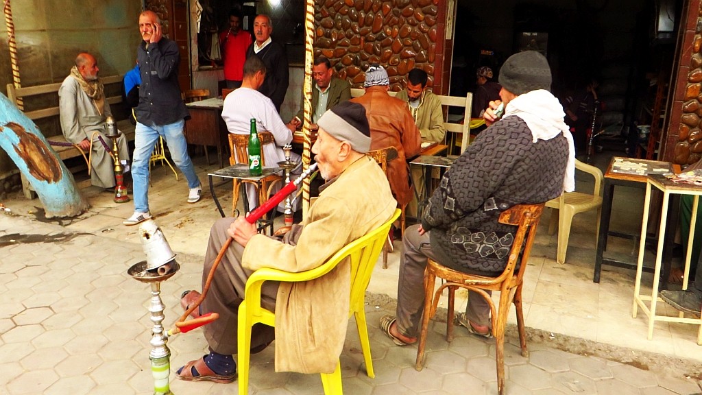 Zdjęcia: Kair - dzielnica koptyjska, Kair, uliczna kafejka, EGIPT Zdjęcia: Kair - dzielnica koptyjska, Kair, uliczna kafejka, EGIPT