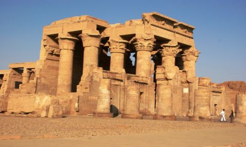 EGIPT / - / Kom Ombo / witynia w Kom Ombo