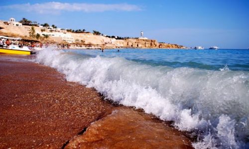 Zdjęcie EGIPT / Synaj / Sharm el Shaikh-plaża Hadaba / Niespokojne Morze Czerwone??