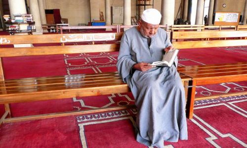 Zdjęcie EGIPT / Kair / Amr el Aas / Modlitwa