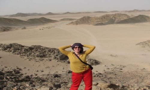 Zdjęcie EGIPT / - / pustynia w okolocy Hurgady / w kolorze pustyni