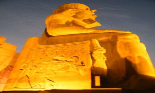 Zdjecie EGIPT / - / Luxor / Luxor wieczorn por