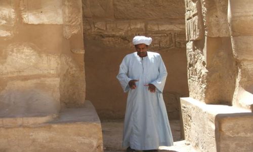 Zdjecie EGIPT / brak / LUXOR  / GDZIE W WITYNI KARNAK