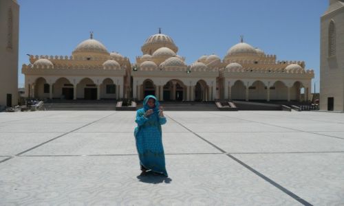Zdjecie EGIPT / hurghada / przy bazarze rybnym / meczet