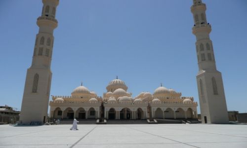 Zdjecie EGIPT / hurghada / przy bazarze rybnym / meczet