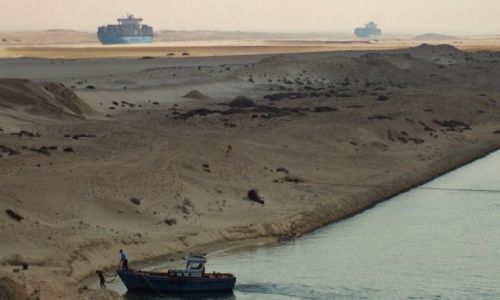 Zdjecie EGIPT / Suez Canal / Suez Canal / Passing way