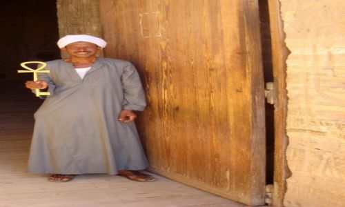 Zdjcie EGIPT / Asuan / Abu Simbel / Klucznik