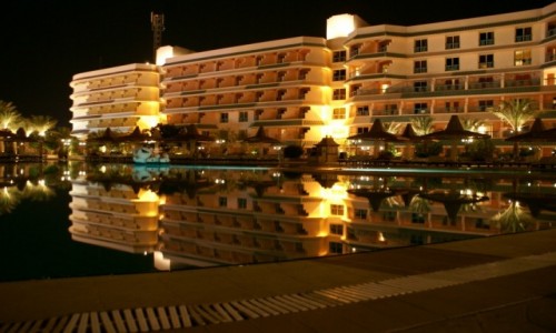 Zdjecie EGIPT / Hurgada / Hurgada  / Hotel nocą ,