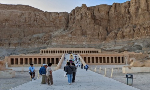 Zdjęcie EGIPT / Luksor. / Al Qarna. / Świątynia Hatszepsut.