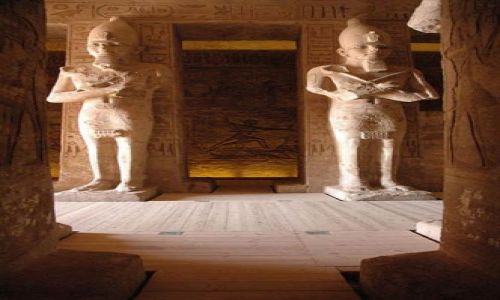 Zdjecie EGIPT / poniżej zwrotnika Raka / Nubia / główny hall swiatyni Abu Simbel