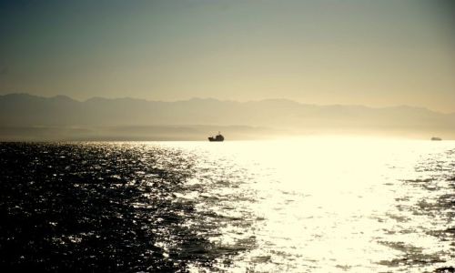 Zdjęcie EGIPT / Taba / Plw. Synaj / jak statki na niebie