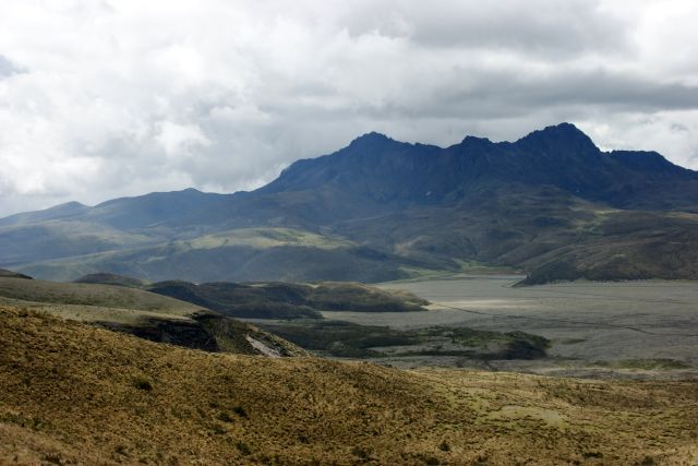 Zdjęcia: Latacunga, Latacunga, Kierunek Cotopaxi, EKWADOR Zdjęcia: Latacunga, Latacunga, Kierunek Cotopaxi, EKWADOR