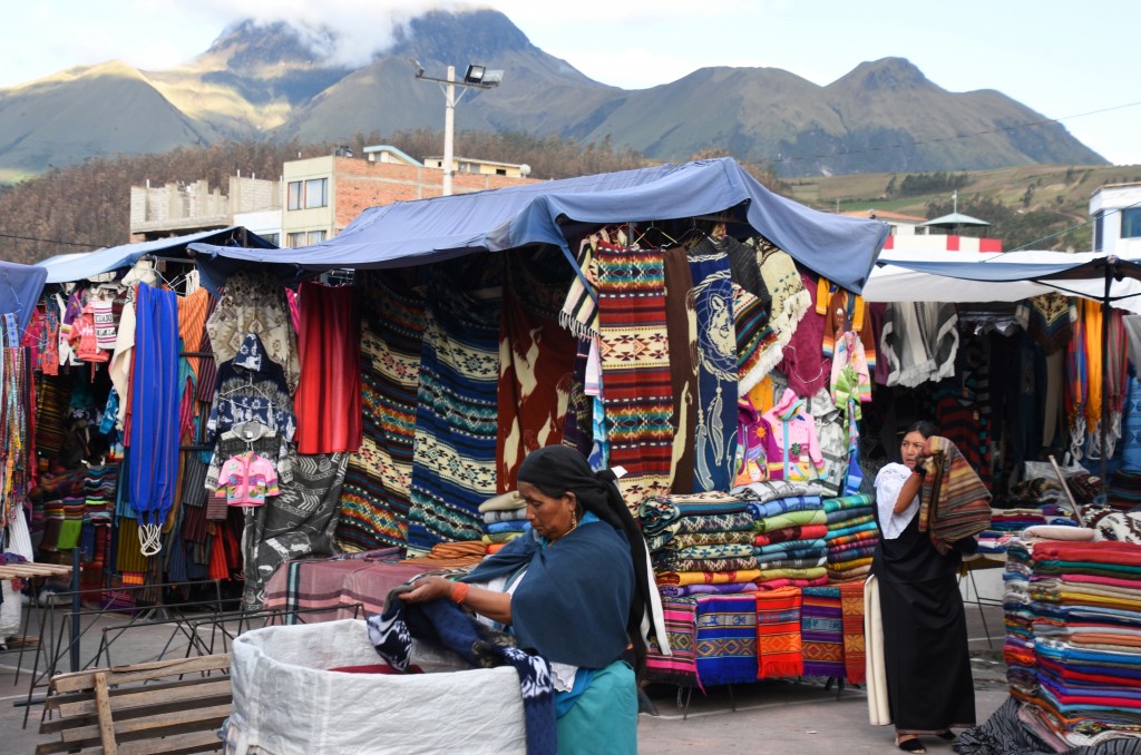 Zdjęcia: Otavalo, północny Ekwador, Targ w Otavalo, EKWADOR Zdjęcia: Otavalo, północny Ekwador, Targ w Otavalo, EKWADOR