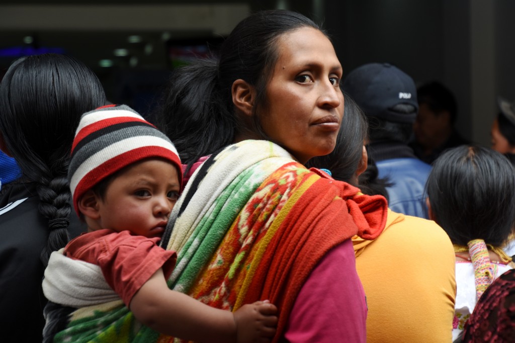 Zdjęcia: Otavalo, północny Ekwador, Spojrzenie, EKWADOR Zdjęcia: Otavalo, północny Ekwador, Spojrzenie, EKWADOR