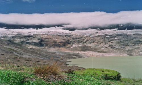 Zdjęcie EKWADOR / Collanes / Altares / Pierzyna aureola