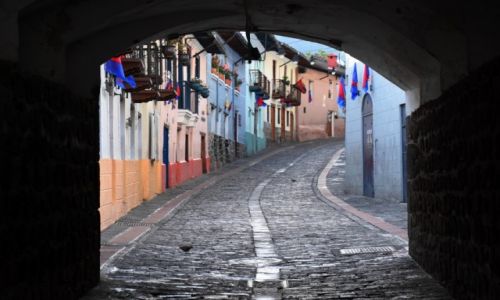 Zdjecie EKWADOR / Quito / Stare miasto / Uliczka w Quito