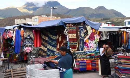 Zdjęcie EKWADOR / północny Ekwador / Otavalo / Targ w Otavalo