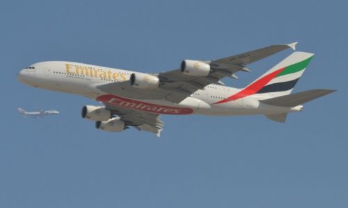 Zdjecie ZJEDNOCZONE EMIRATY ARABSKIE / - / Dubaj / Dwa olbrzymy