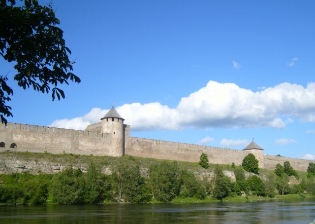 Zdjęcia: Narva, Mury Twierdzy w Iwangorodzie po stronie rosyjskiej., ESTONIA Zdjęcia: Narva, Mury Twierdzy w Iwangorodzie po stronie rosyjskiej., ESTONIA