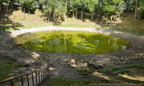 Zdjecie ESTONIA / Saaremaa / Caali meteorite crater / dawno dawno temu, si zderzyo :)