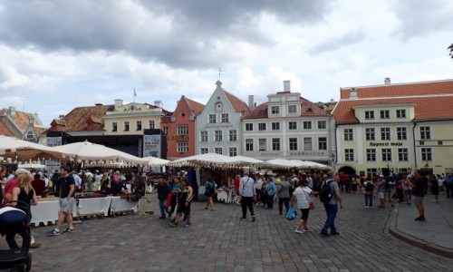 Zdjęcie ESTONIA / - / Tallinn / Tallińska starówka - rynek