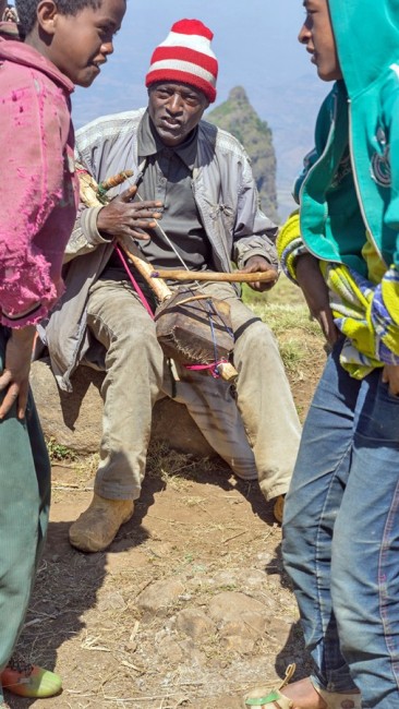 Zdj cia: Góry Simien, Etiopia PN, 24,W rytmie massinko, ETIOPIA Zdj cia: Góry Simien, Etiopia PN, 24,W rytmie massinko, ETIOPIA