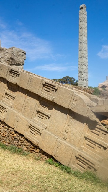 Zdj cia: Aksum, Etiopia PN, 28,Granitowe stele króla Ezany w Aksum, ETIOPIA Zdj cia: Aksum, Etiopia PN, 28,Granitowe stele króla Ezany w Aksum, ETIOPIA