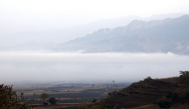Zdjęcia: Okolice Kombolchy, Północna Etiopia, LALIBELA - KOMBOLCHA - ADIS ABEBA, ETIOPIA Zdjęcia: Okolice Kombolchy, Północna Etiopia, LALIBELA - KOMBOLCHA - ADIS ABEBA, ETIOPIA