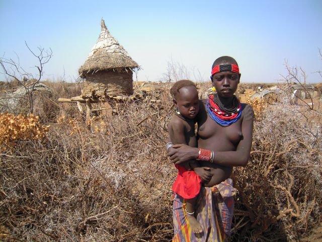 Zdjęcia: Omorate, nad rzeką Omo, pd. Etiopia, Dzieci z plemienia Dassanech, ETIOPIA Zdjęcia: Omorate, nad rzeką Omo, pd. Etiopia, Dzieci z plemienia Dassanech, ETIOPIA