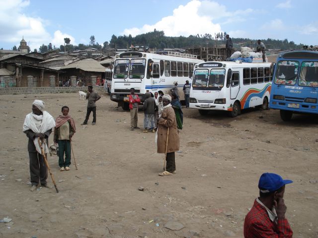 Zdjęcia: Debark, Amhara, Dworzec autobusowy, ETIOPIA Zdjęcia: Debark, Amhara, Dworzec autobusowy, ETIOPIA