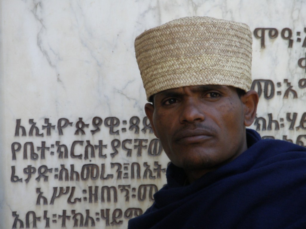 Zdjęcia: Aksum, Aksum, Kapłan z Aksum, ETIOPIA Zdjęcia: Aksum, Aksum, Kapłan z Aksum, ETIOPIA