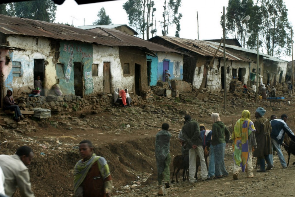 Zdjęcia: Przy trasie, Okolice Lalibeli, Wieś etiopska, ETIOPIA Zdjęcia: Przy trasie, Okolice Lalibeli, Wieś etiopska, ETIOPIA