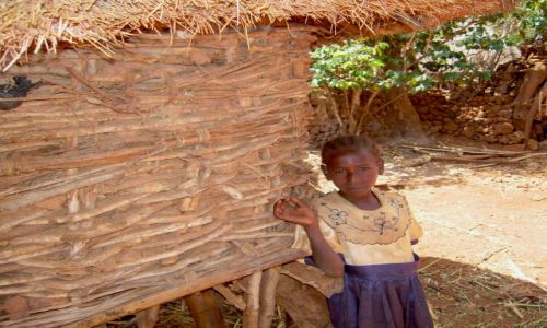 Zdjcie ETIOPIA / Karat_Konso, pd.Etiopia / Wioska ludu Konso / Dziewczynka z wioski Konso