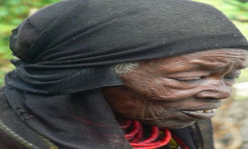 Zdjecie ETIOPIA / - / gdzie na wsi / Etiopska babcia