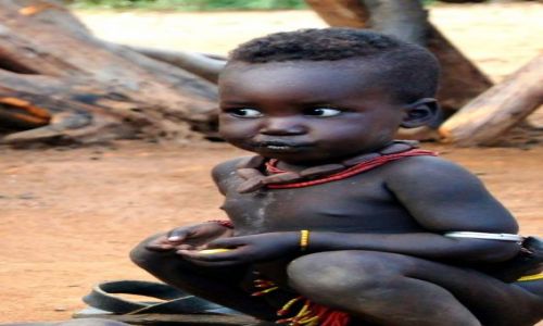 Zdjecie ETIOPIA / Omo / Turmi / Ojjj. To bedzie bolao! 