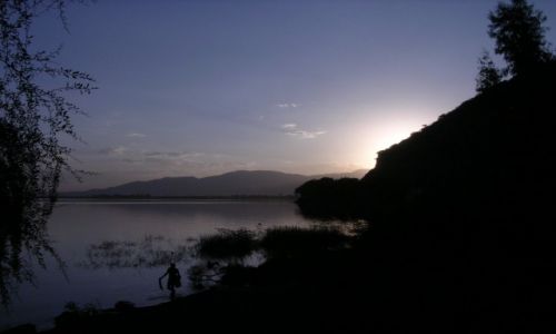 Zdjecie ETIOPIA / - / poudniowa Etiopia / Nad jeziorem wieczorem