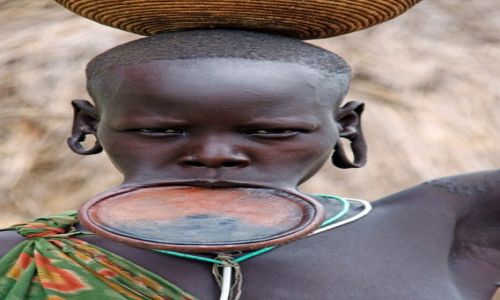 Zdjęcie ETIOPIA / - / wioska plemienia Mursi / Konkurs_kobieta_Mursi