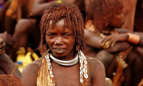Zdjecie ETIOPIA / - / targowisko Dimeka / Konkurs_kobieta_Hamerka