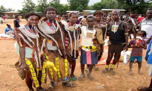 Zdjecie ETIOPIA / AFRYKA / DOLINA OMO - PLD- ZACH. ETIOPIA  / ETIOPIA - DOLINA OMO