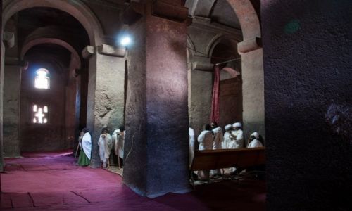 Zdjcie ETIOPIA / - / Lalibela / mrok i chd Lalibeli