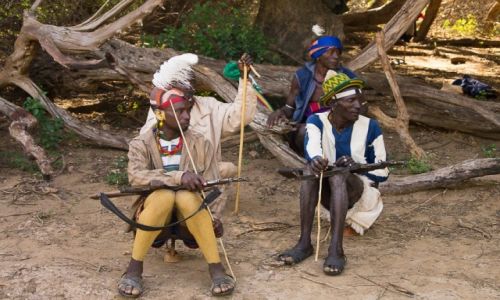 Zdjecie ETIOPIA / Dolina Omo / wioska Hamerw / Starszyzna w namalowanych rajtuzach