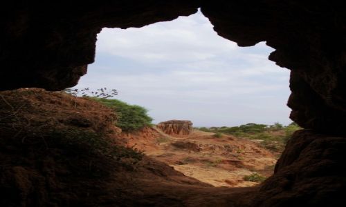 Zdjecie ETIOPIA / Dolina Omo / Gesuba / Widok z jaskini